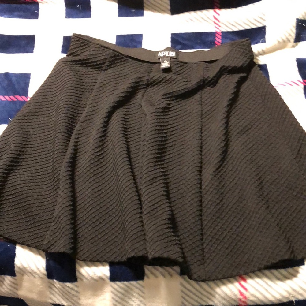 Apt 9 skirt